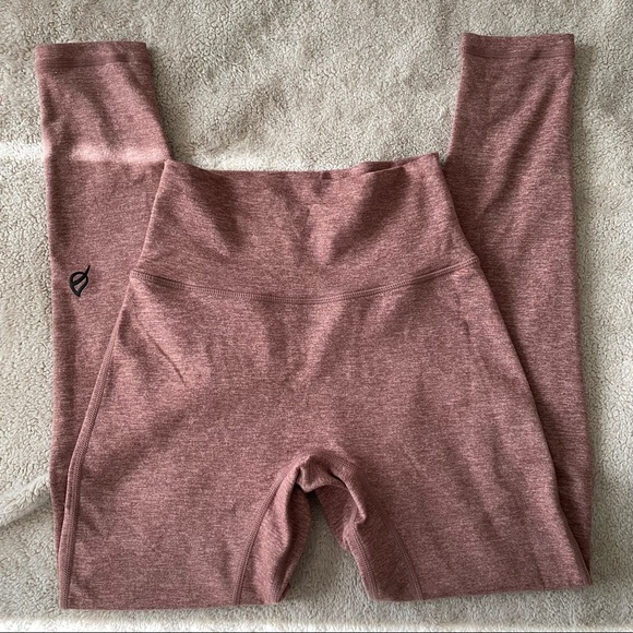 SOLD! PTULA - Coral Sands Bare Leggings 23” - XS - Picture 1 of 3